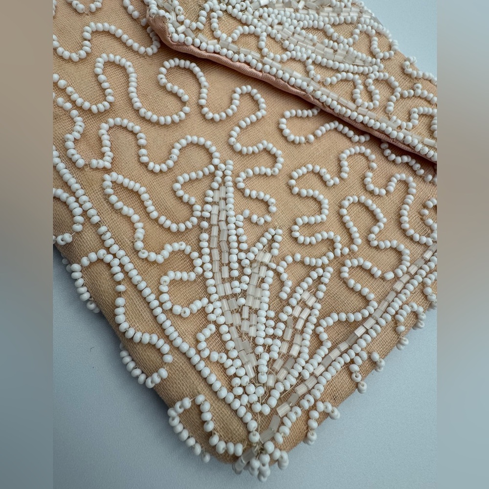 Vintage 1950’s Walborg Hand-beaded Clutch from Belgium - Picture 10 of 10